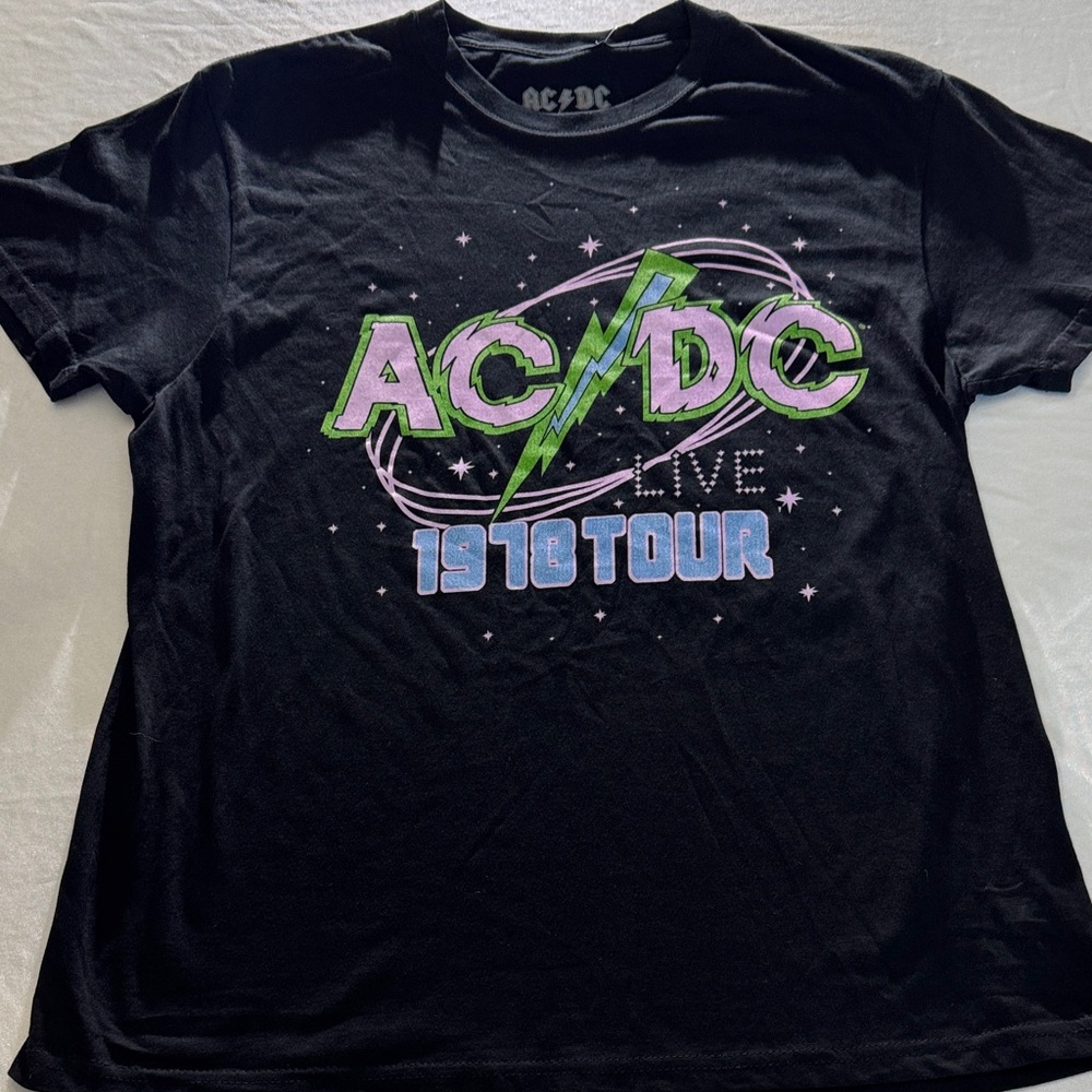 AC/DC Women’s Black AC DC 1978 Concert Tour Band Tee L